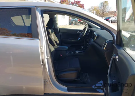 2020 Kia Sportage Lx z USA, uszkodzony, nr VIN KNDPMCAC9L7751137